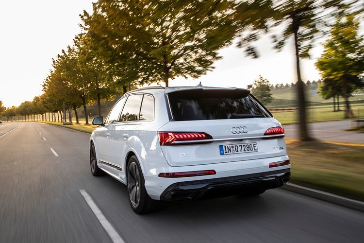 Lokal emissionsfrei, effizient und alltagstauglich: die Audi-Formel für Plug-in-Hybride